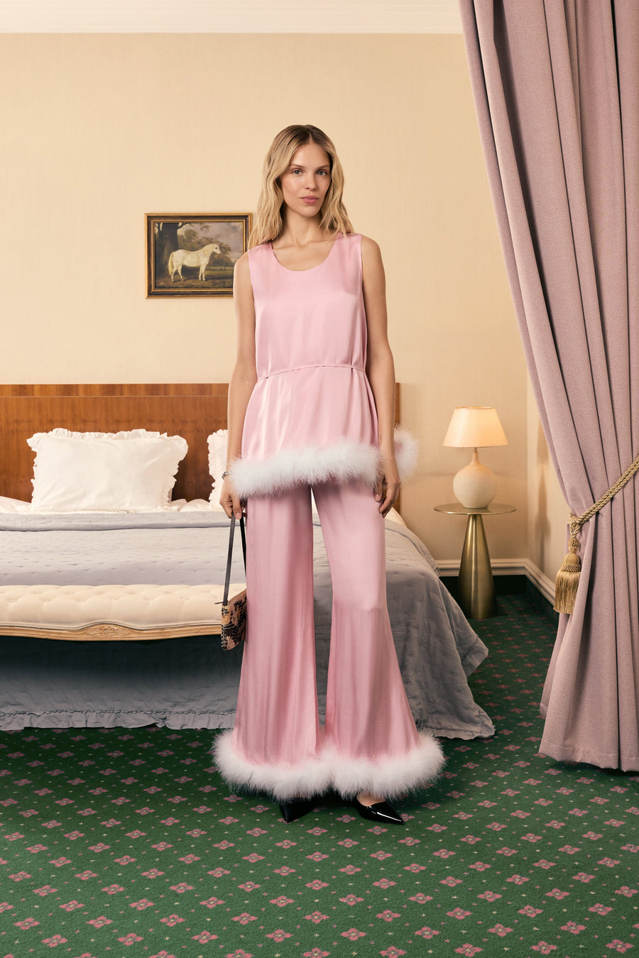 Bisou Bisou топ з пір'ям у рожевому